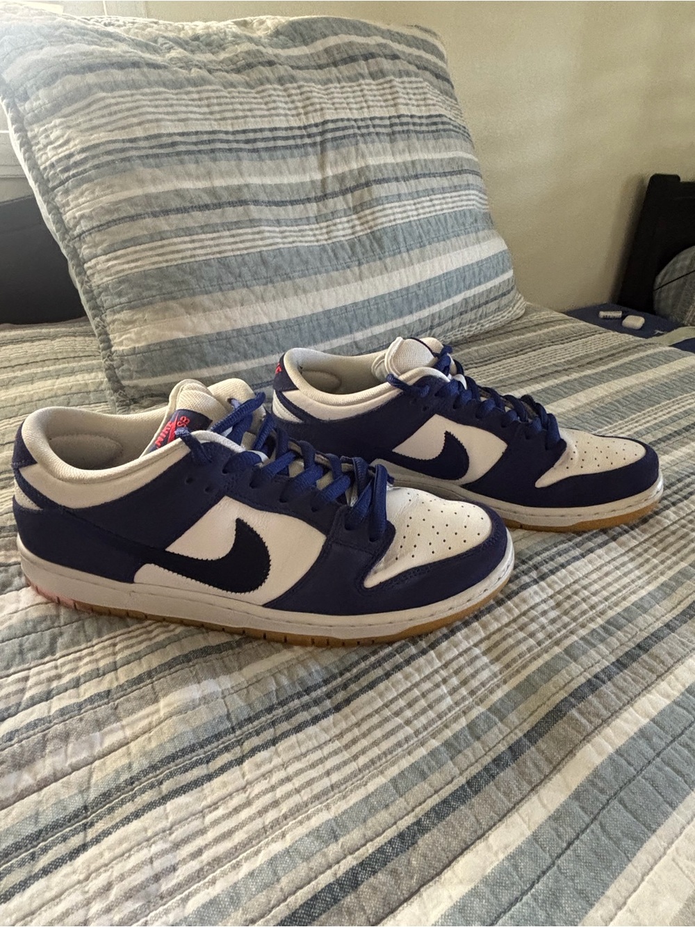 Nike Men’s Low-Top Sneakers - Navy Blue/White